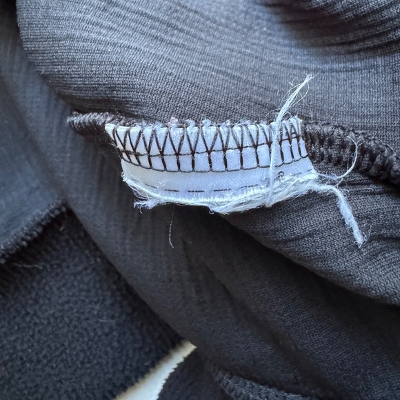 Reebok - Black Button Down Crop Cardigan - Picture 6 of 6